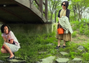 Hong Sang Soo’nun Yeni Filmi In Front of Your Face’ten İlk Fragman Geldi