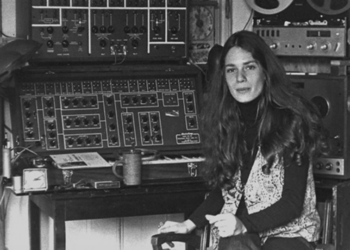 40. Istanbul Film Festivali’nden İzlenimler: Sisters With Transistors (2020)