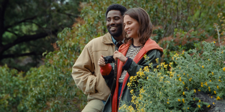 beckett filmi netflix video alicia vikander John David Washington