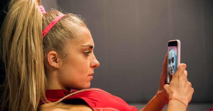 Bir İçerik Üreticisinin (Gerçek) Anıları: Sweat (2020)