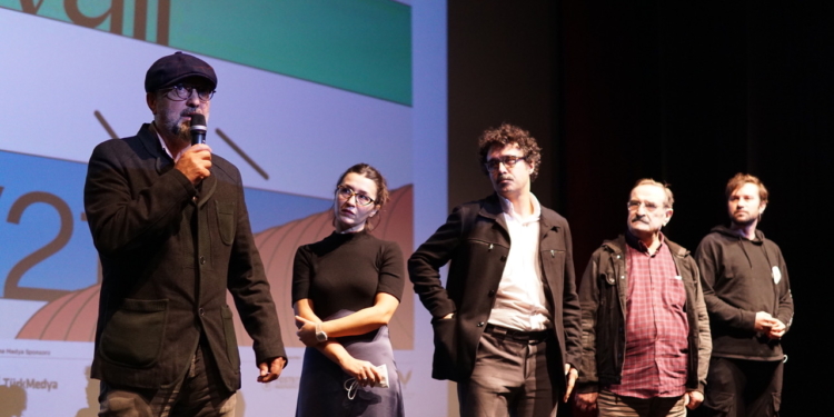 ”Lacivert Gece” Filminin Ekibi 9.Boğaziçi Film Festivali’nde İzleyicilerle Buluştu!