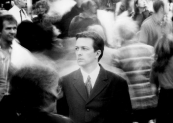 Bir Sahne- Ava Giden Avlanır: Following (1998)   