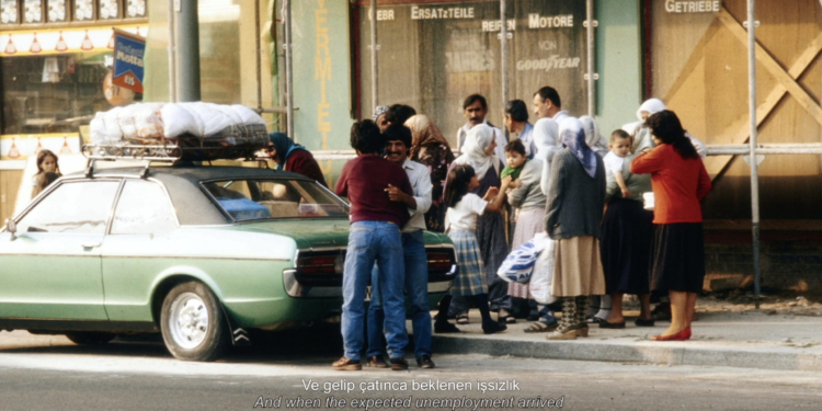 Gurbet Artık Bir Ev (2021)