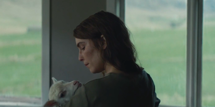 Tekinsizliğin Kıyılarında: Lamb (2021)