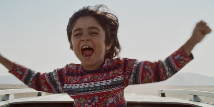 Hit The Road Filminden Yeni Fragman Geldi