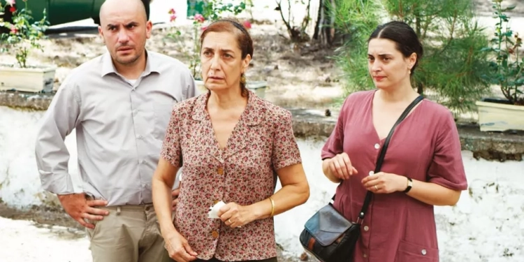 “Bana Karanlığını Anlat” 41. İstanbul Film Festivali’nde