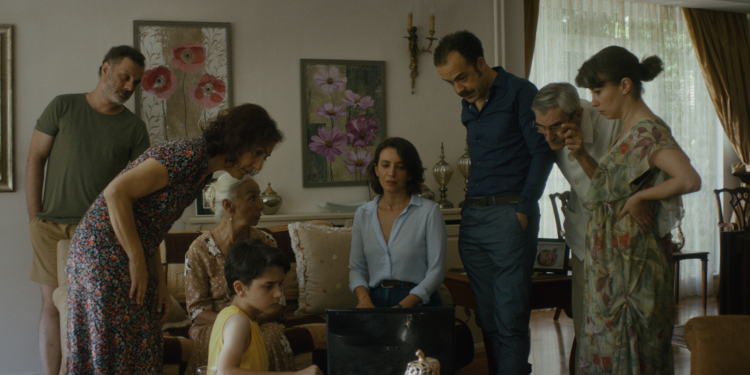 Zuhal’e ‘Özel Gösterim’ yarın akşam Kadıköy Sineması’nda