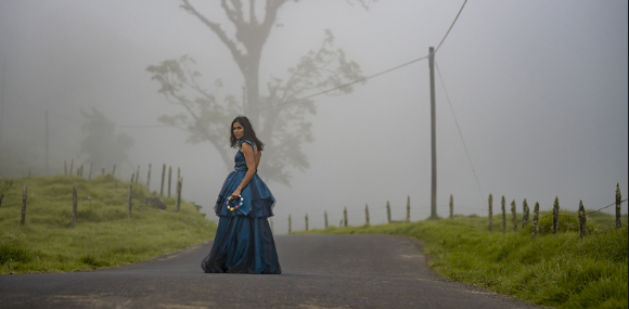 Bir Sahne- Ne Kadın Ne Doğa Ne Ana: Clara Sola (2021)