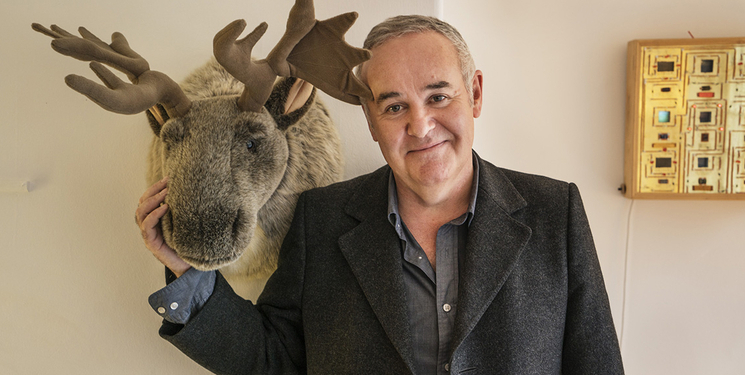 Adam Curtis: “Kurgu Yaparken Bazen Ağlıyorum”