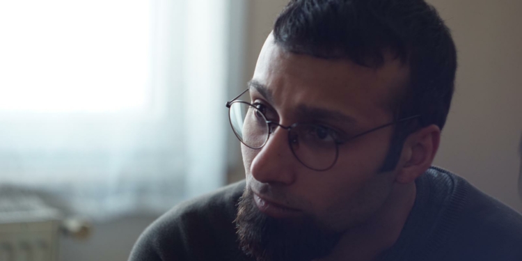 Önder Esmer ile Aşk, Ateş ve Anarşi Günleri: Türk Sinemateki ve Onat Kutlar (2023) Üzerine Söyleşi