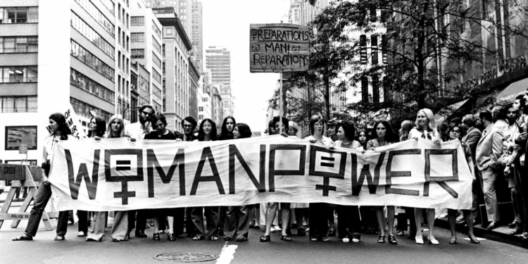 Hangi Kadın, Hangi Zaman, Hangi Eşitlik?: Feminizmin Alt Türlerinden Bir Seçki