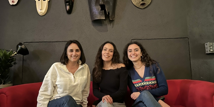 Cam Perde (2023) Filminin Başrol Oyuncusu Selen Kurtaran ile Söyleşi