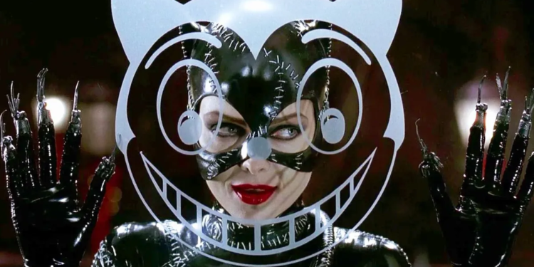 Tim Burton’ın Catwoman Spin-Off’uyla İlgili Fikirleri Ortaya Çıktı