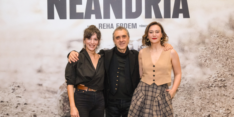 Neandria, Türkiye’de İlk Kez Seyircisiyle Buluştu!