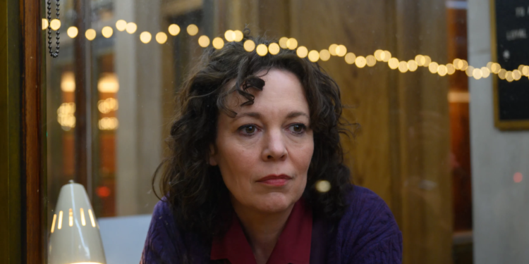 Olivia Colman Hollywood’daki Cinsiyet Eşitsizliği Üzerine Konuştu: “Adım Oliver Olsaydı Çok Daha Fazla Kazanırdım”