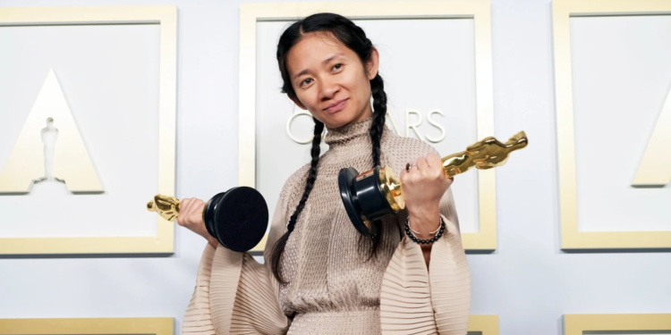 Steven Spielberg, Chloe Zhao’nun Yeni Filmi Hamnet’in Yapımcılığını Üstleniyor!