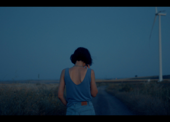 Yolda (2023) Filminin Yönetmeni Özge Uçar ile Röportaj