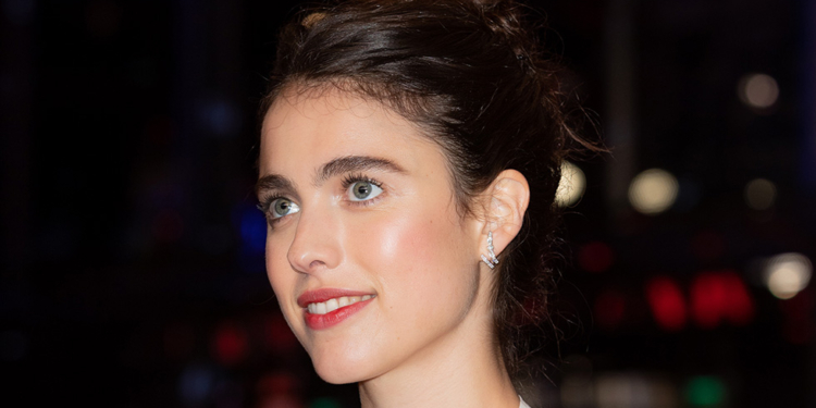 Margaret Qualley Bu Defa Victorian Psycho ile Geliyor!