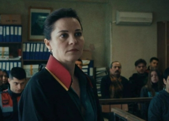 Adalet Terazisi Kimin Elinde?: Tereddüt Çizgisi (2024)