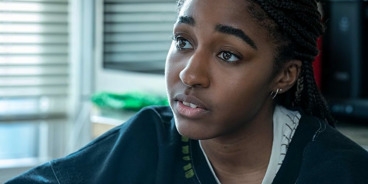 Ayo Edebiri, A24’ün ‘Barney’ Filmini Yazmaya Hazırlanıyor