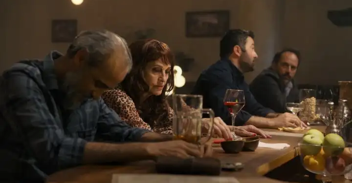 Pelin Esmer İmzalı “O da Bir Şey mi” Filmi Türkiye Prömiyerini Gerçekleştirdi