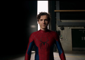 Tom Holland Yeni Spider-Man Kostümünü Paylaştı