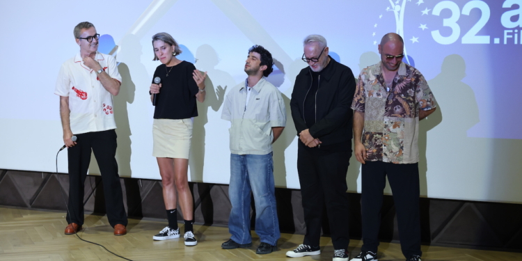 Adana Altın Koza’da dün: Uçan Köfteci, Cinema Jazireh