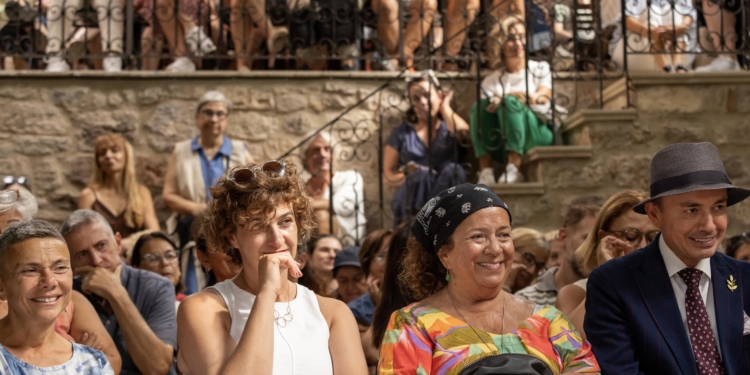 Ayvalık Uluslararası Film Festivali’nin Açılış Günü Yoğun İlgi Gördü