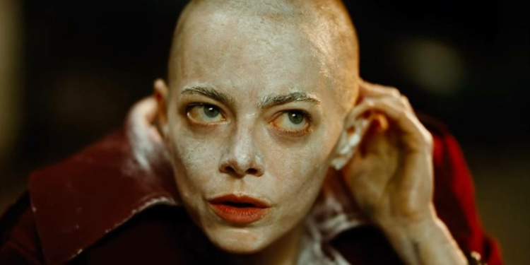 Bugonia (2025): İnsanlığın Çürüyen Kozasında Bir Alegori