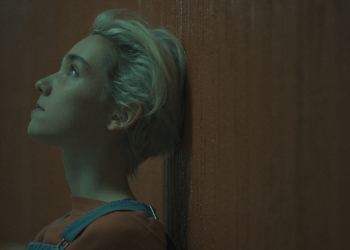 Kurtlarla Koşan Modern Bir Kadın: Come True (2020)