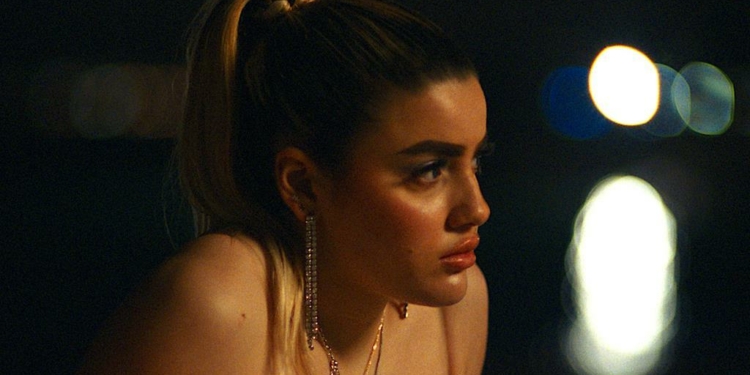 Wild Diamond (2024): Gösteri Çağında Parıltının Altındaki Karanlık