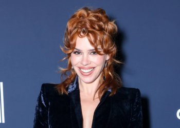 Billie Piper ve Johnny Flynn, Elsinore’in Kadrosuna Dahil Oldu