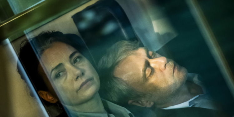 Sarı Zarflar (2026): İnsan Neyle Yaşar?