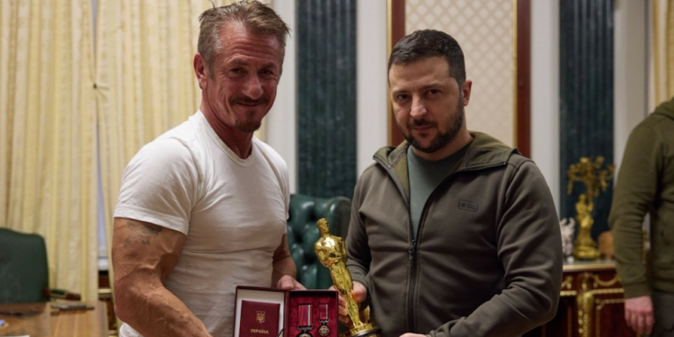 Oscar Tarihine Geçen Sean Penn Törene Neden Katılmadı?