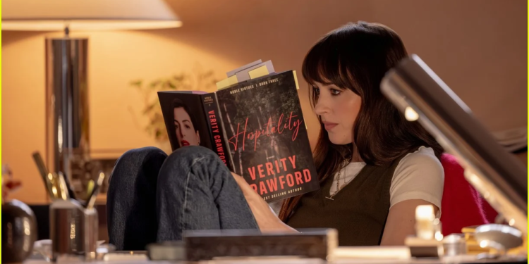 Anne Hathaway’s Verity Filminden Fragman Geldi