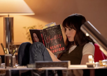 Anne Hathaway’s Verity Filminden Fragman Geldi