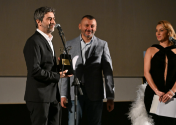 Emin Alper’e Kinenova’da Dünya Sinema Sanatına Üstün Katkı Ödülü